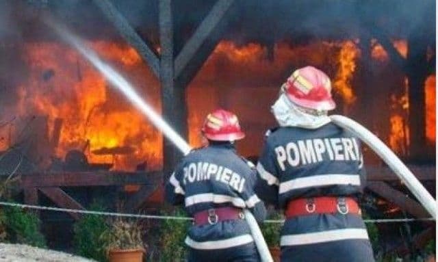 Pompierii vă avertizează: Atenţie la depozitarea furajelor!