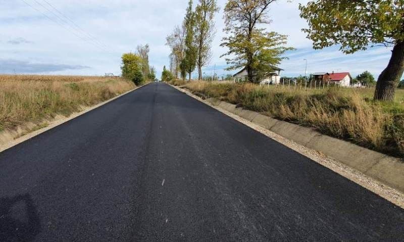 CJ Botoșani anunță finalizarea lucrărilor de reparații pe încă 6 km de drum județean - FOTO