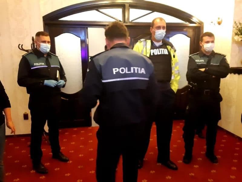 Botoșani: Acțiuni ale polițiștilor pentru prevenirea răspândirii virusului SARS-CoV-2 - FOTO