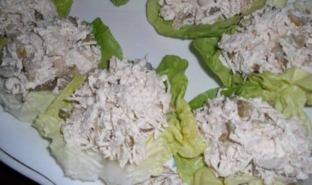 Salată de pui cu țelină