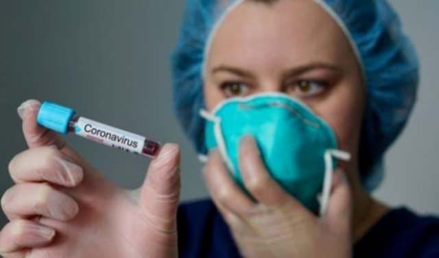Pacienții asimptomaticii și cu forme ușoare de COVID tratați la domiciliu! Medicii de familie vor primi în jur de 100 de lei de bolnav