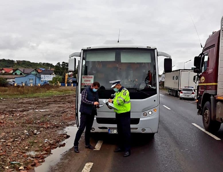 Activitățile desfășurate de polițiști pentru prevenirea și limitarea infectării cu Sars-Cov 2 continuă - FOTO