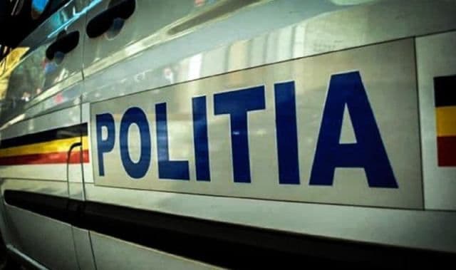 Beat turtă, un botoșănean a intrat cu mașina în gardul unei case