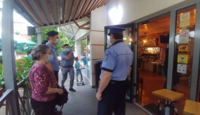 Peste 40 de botoșăneni au fost sancţionaţi într-o zi, din cauză că n-au respectat restricţiile