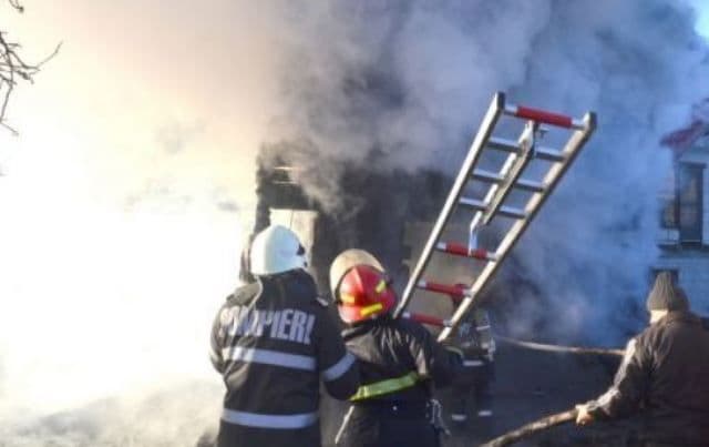 Tragedie la Vorniceni! O femeie și-a pierdut viața în incendiul care i-a cuprins locuința