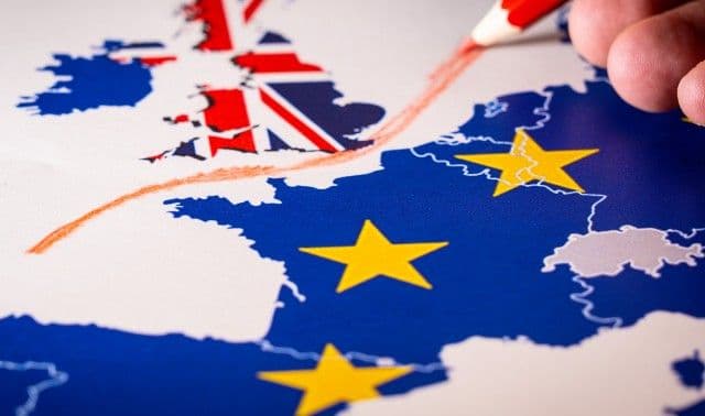 Probleme imense pentru sute de mii de români din Marea Britanie. Se întâmplă de la 1 ianuarie 2021
