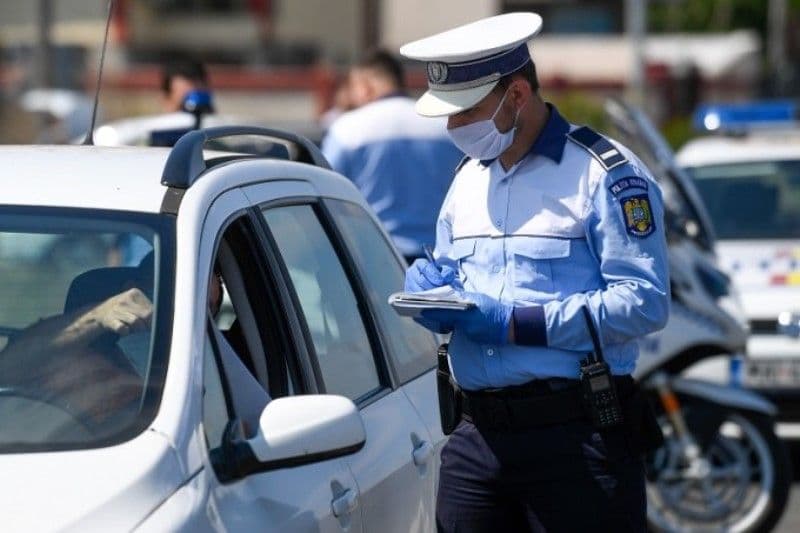 Se înmulțesc sancțiunile polițiștilor pentru cei care nu respectă măsurile de protecție sanitară