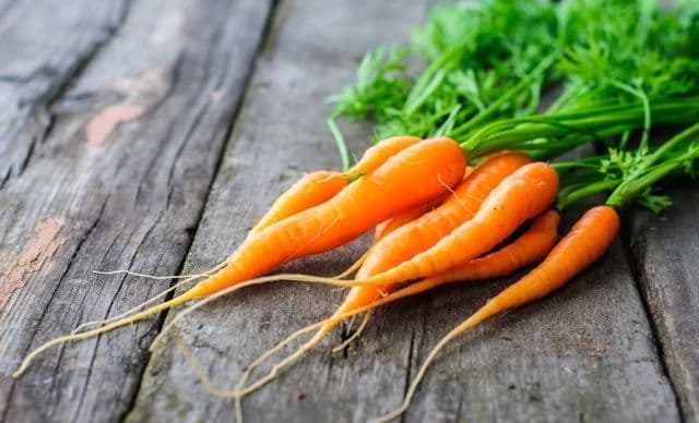 Beneficiile incredibile ale morcovilor: Un remediu natural puternic pentru tuse