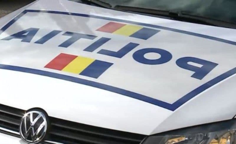 Pericol public! Șofer în vârstă de 70 de ani atât de beat încât nu putea ieși din mașină