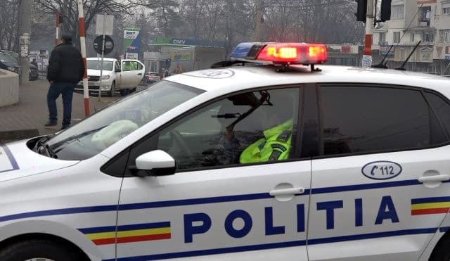 Țigări de contrabandă confiscate de polițiști în urma unui control de rutină