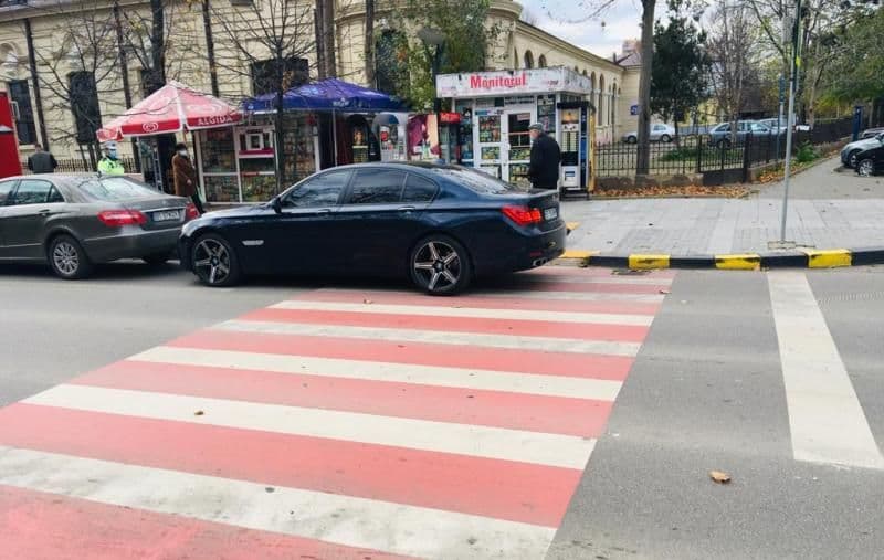 ATENȚIE la parcările aiurea. Poliția e cu ochii pe voi - FOTO