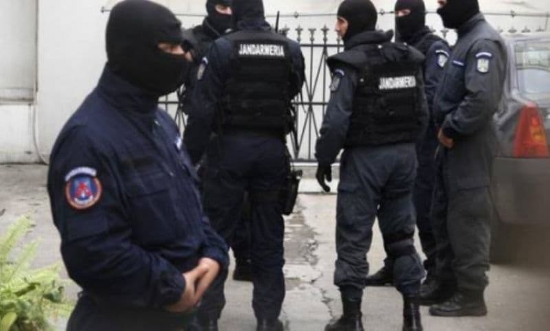 Percheziții în această dimineață, în Botoșani, Suceava, Neamț și Bacău. Vizate sunt sediile RAR și Serviciile Permise