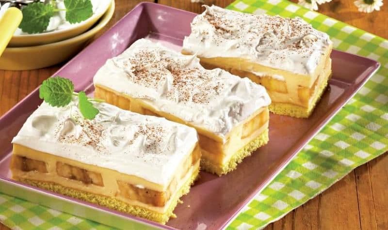 Prăjitură cu cremă de vanilie și banane