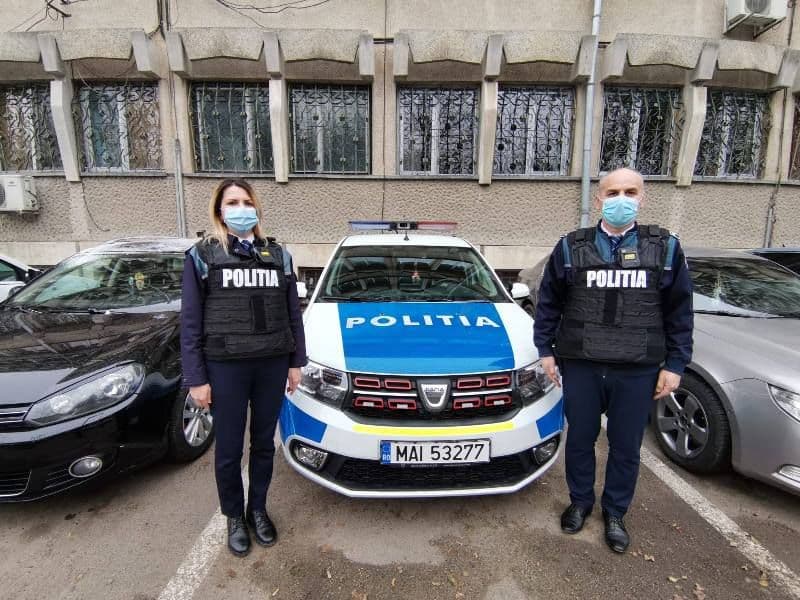Femeie salvată de doi polițiști din Botoșani, soț și soție