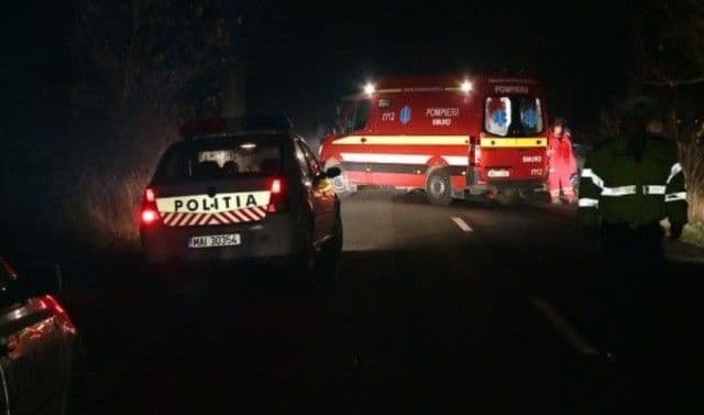 ACCIDENT! Un șofer de 54 de ani a ajuns la spital după ce a pierdut controlul mașinii într-o curbă
