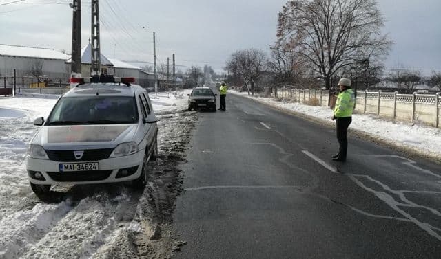 În prag de iarnă, polițiștii din Botoșani vin cu recomandări pentru șoferi