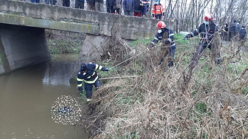 Descoperire macabră! Bărbat de 41 de ani găsit decedat într-un pârâu
