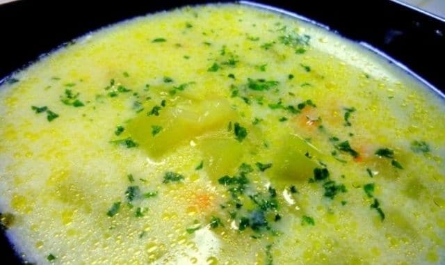Ciorbă de dovlecei