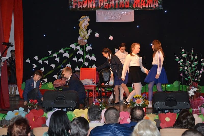 Flori pentru mama folclor_08