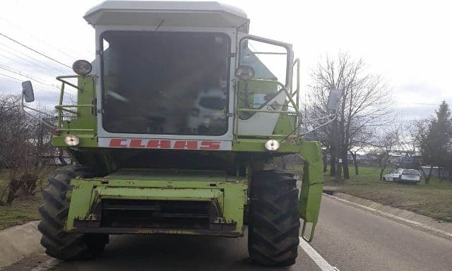 Utilaj agricol neînmatriculat, depistat pe drumurile publice1