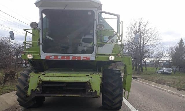 Utilaj agricol neînmatriculat, depistat pe drumurile publice4