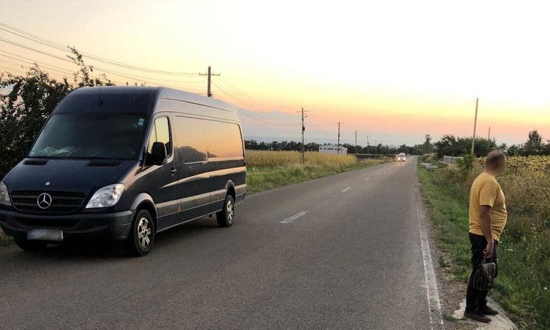 La volan, deşi avea dreptul de a conduce autovehicule anulat1