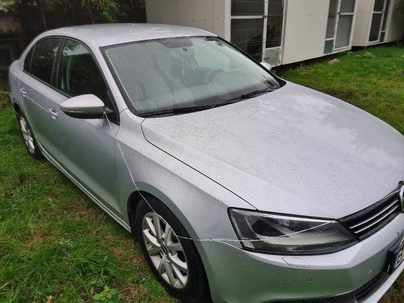 d8813537-e14e-4cde-a8ea-1359cfa3b5cd