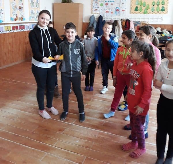 activitate scoala braesti 09