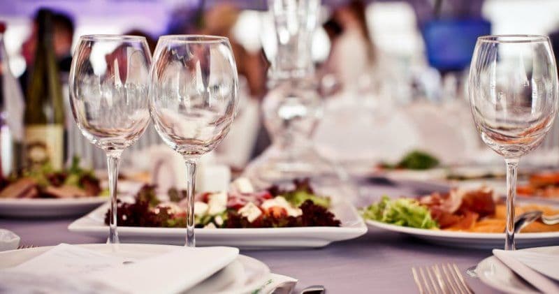Municipiul Botoșani iese din scenariul roșu. Se redeschid restaurantele