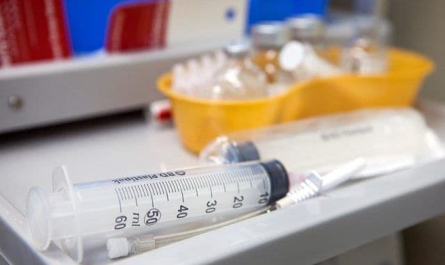 15 ianuarie, termen pentru școli să trimită o situație cu angajații care vor să se vaccineze
