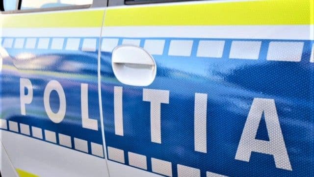 Depistat în timp ce conducea un autoturism fără permis și cu o alcoolemie de 0,76 mg/l 