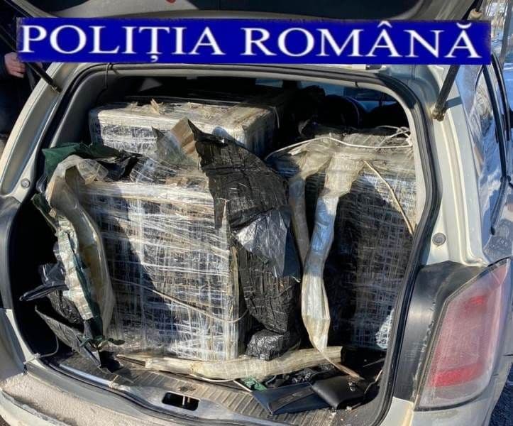 Tineri botoșăneni reținuți de polițiștii botoșăneni pentru contrabandă cu țigarete