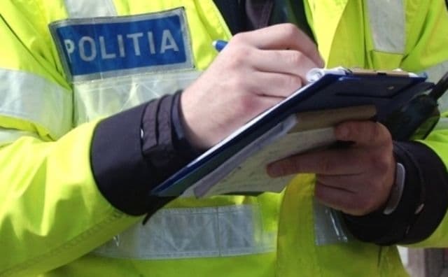 Trei firme cu domeniul de activitate locuri de joacă, piscine și săli de jocuri amendate de polițiști