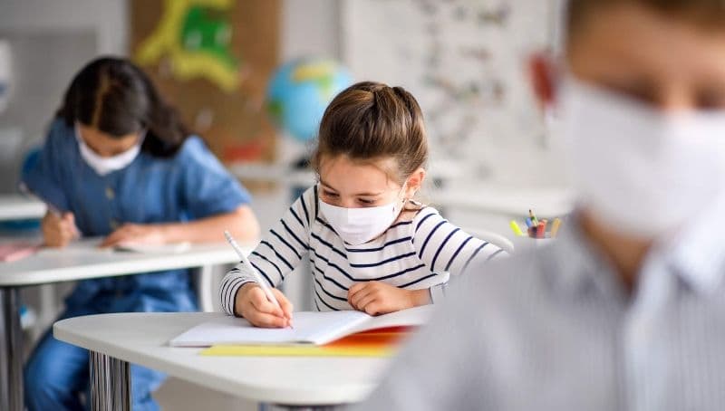 Ministrul Educaţiei prezintă noi aspecte despre deschiderea școlilor