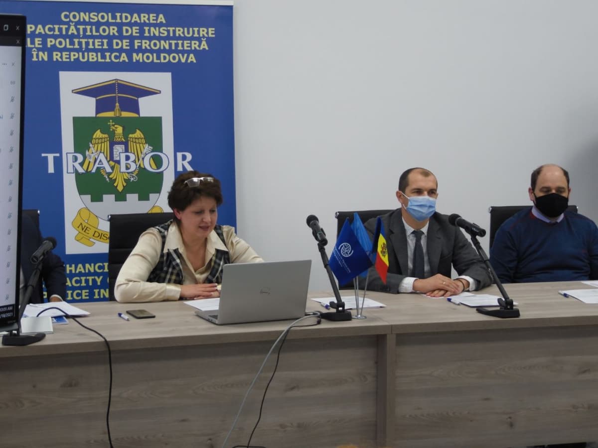 Curs a polițiștilor de frontieră privind supravegherea frontierei de stat - FOTO