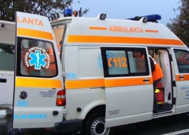 Tragic! Femeie omorâtă în propria curte de o mașină scăpată de sub control