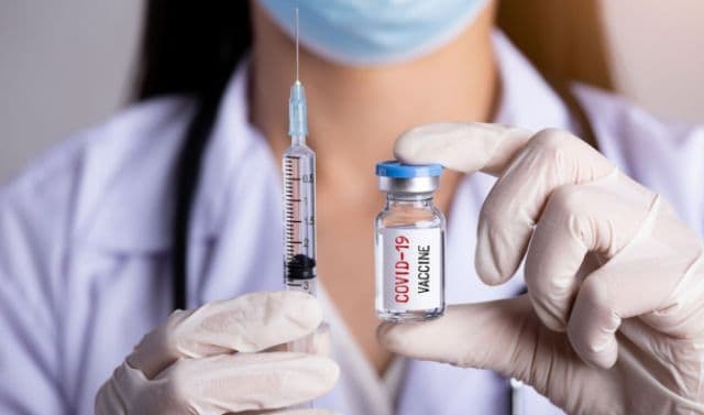 IMPORTANT! Comitetul Național pentru vaccinare a decis amânarea cu 10 zile a programărilor făcute pentru prima doză
