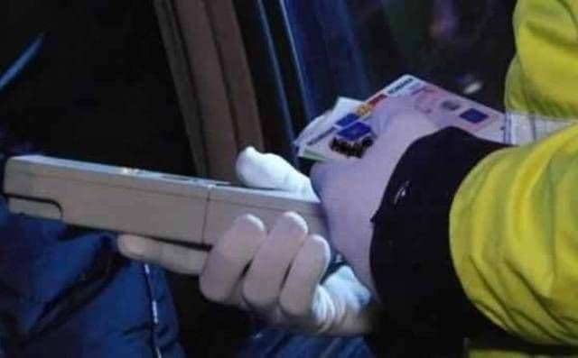 Bărbat din Ibănești depistat în timp ce conducea în stare de ebrietate