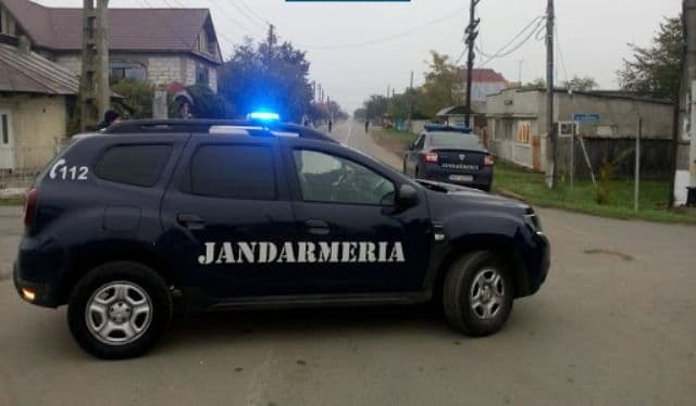 Doi botoșăneni sancționați pentru că nu au respectat carantina