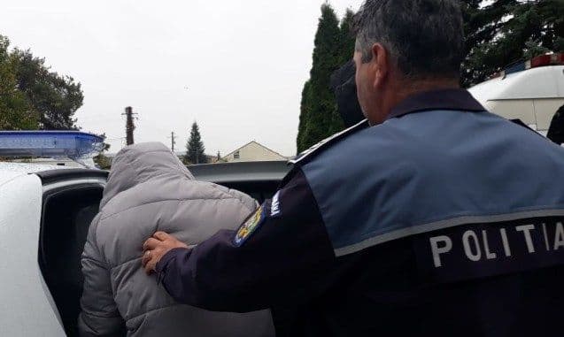 Reținut de poliție după ce a furat o mașină și a plecat cu ea la plimbare