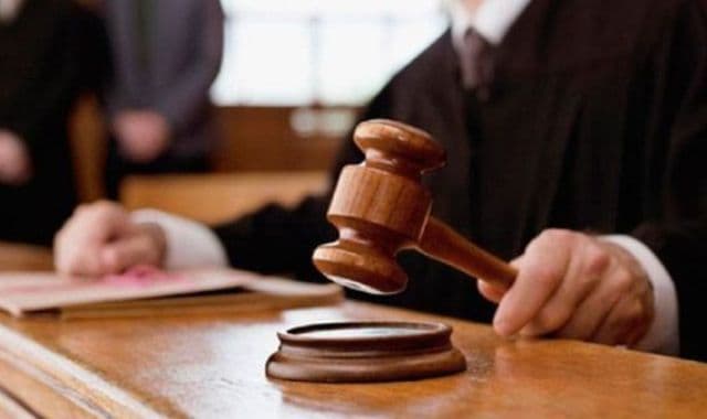 Bărbați plasați sub control judiciar