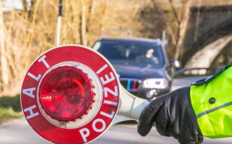 Șofer român cu o alcoolemie șocant de mare, urmărit de polițiști pe o autostradă din Germania