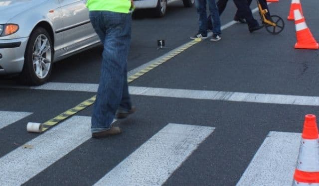 ACCIDENT la Darabani! Fetiță de 13 ani lovită pe trecerea de pietoni