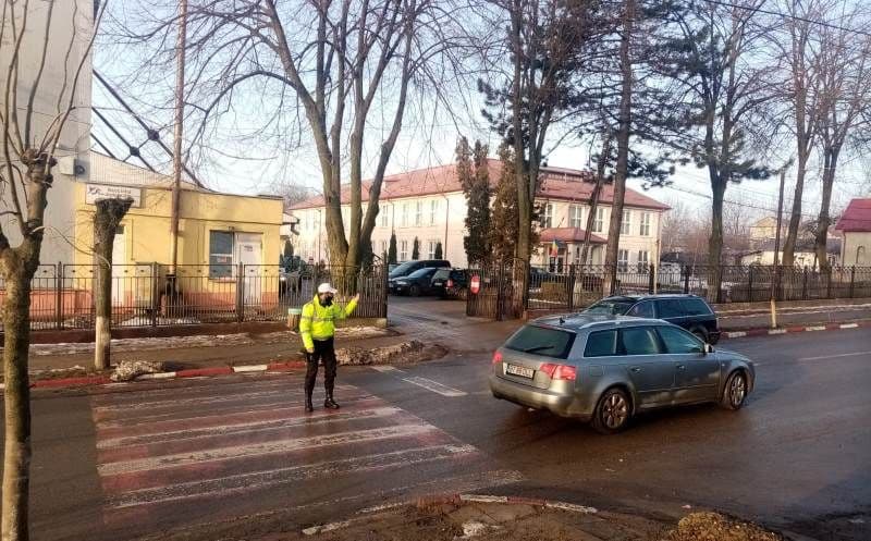 Acțiune a polițiștilor din cadrul Biroului de Siguranță Școlară
