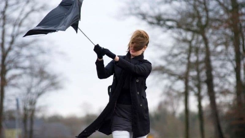 ANM a emis o informare meteorologică de intensificări ale vântului