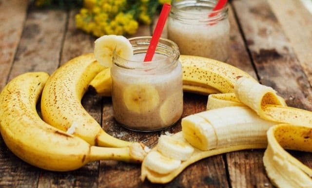 Cine trebuie și cine nu trebuie să consume banane