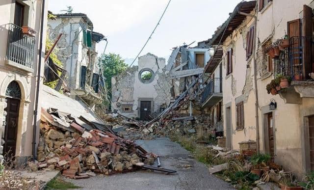 Astăzi: 44 de ani de la cutremurul din 1977