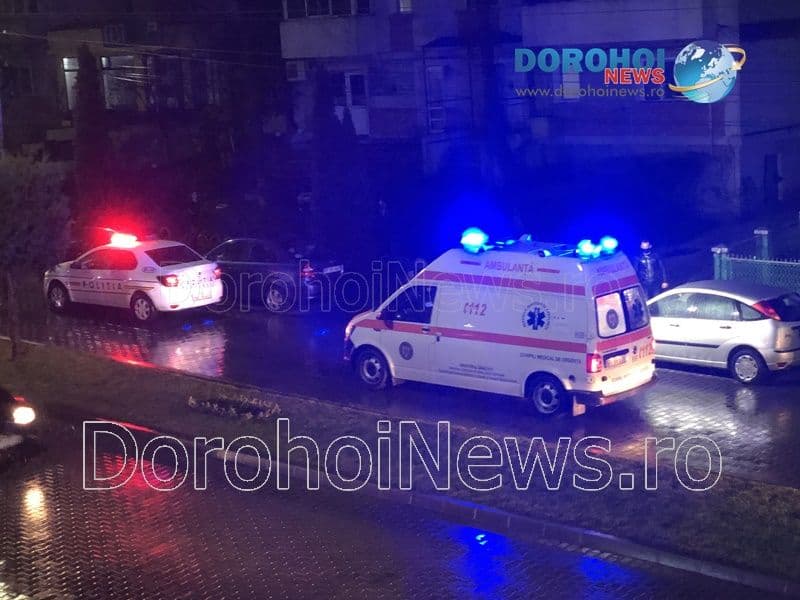 Accident pe Bulevardul Victoriei din Dorohoi. Femeie lovită pe o trecere de pietoni - FOTO