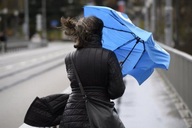 Atenționare COD GALBEN de vânt pentru județul Botoșani. Vremea continuă să fie deosebit de rece!