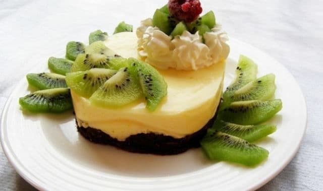 Mini-tort cu kiwi